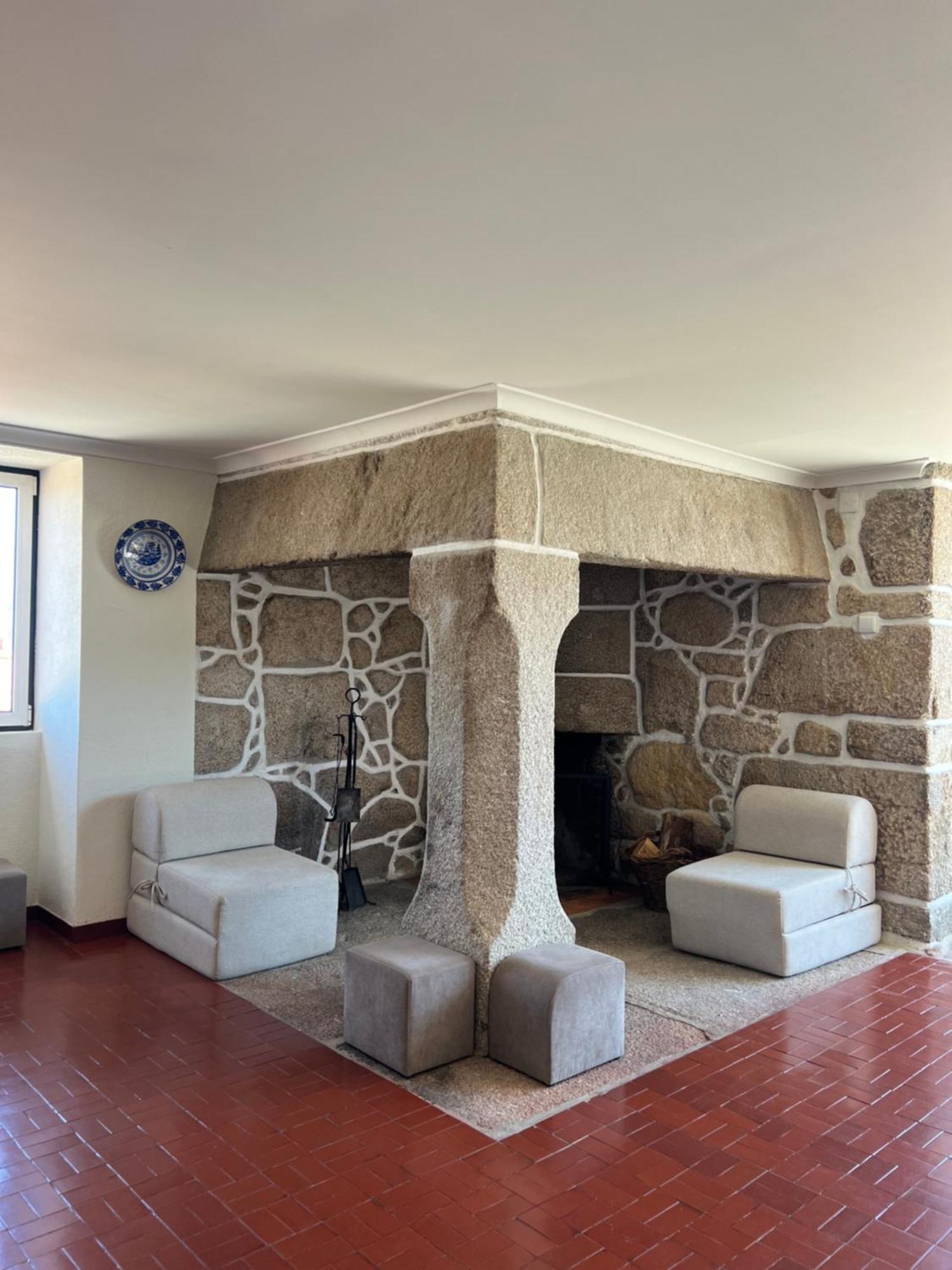Casa De Lagarinhos Jacuzzi Spa Jogos Gym - Serra Da Estrela - Seia - Gouveia Gouveia  Eksteriør billede