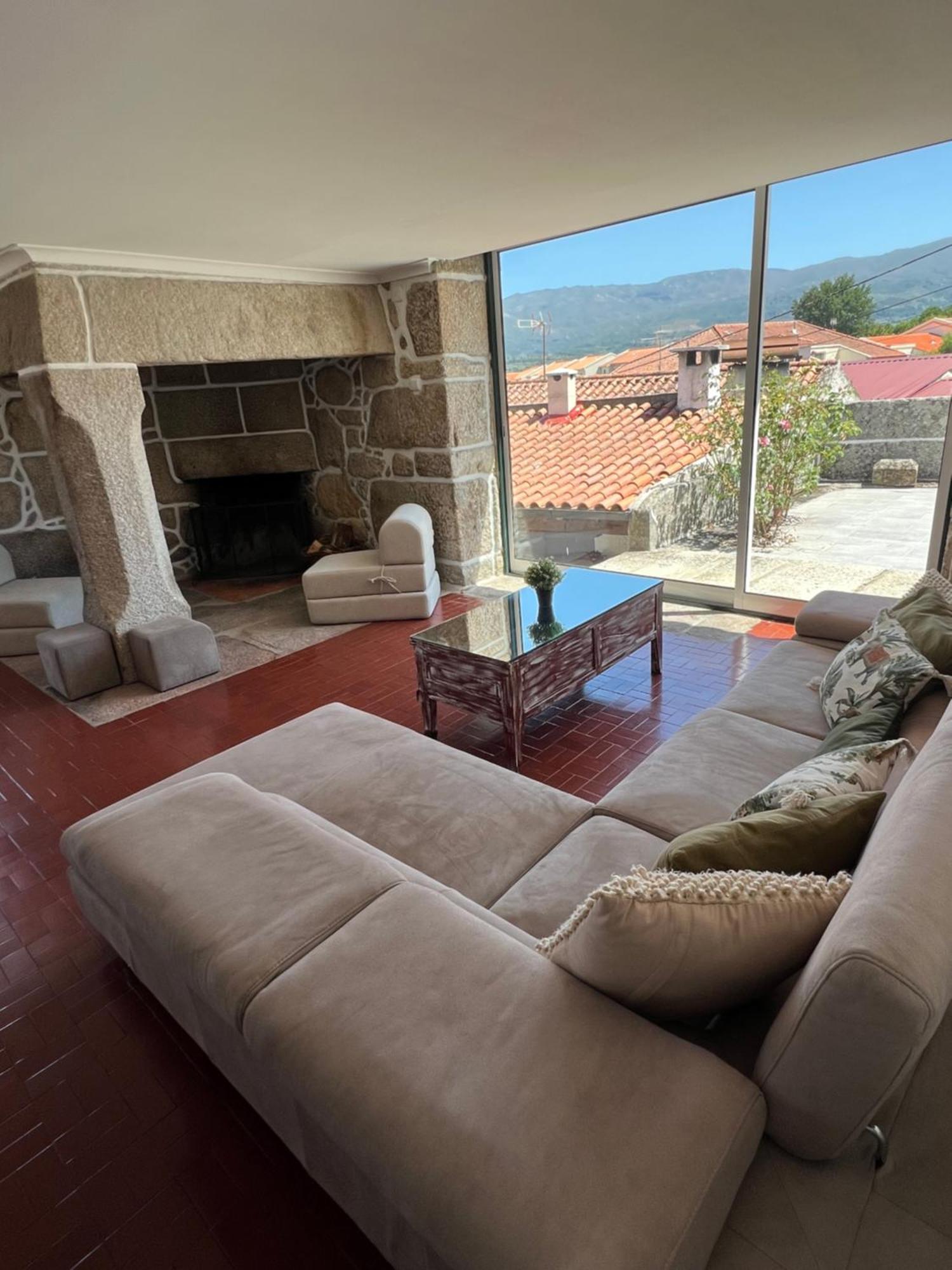 Casa De Lagarinhos Jacuzzi Spa Jogos Gym - Serra Da Estrela - Seia - Gouveia Gouveia  Eksteriør billede